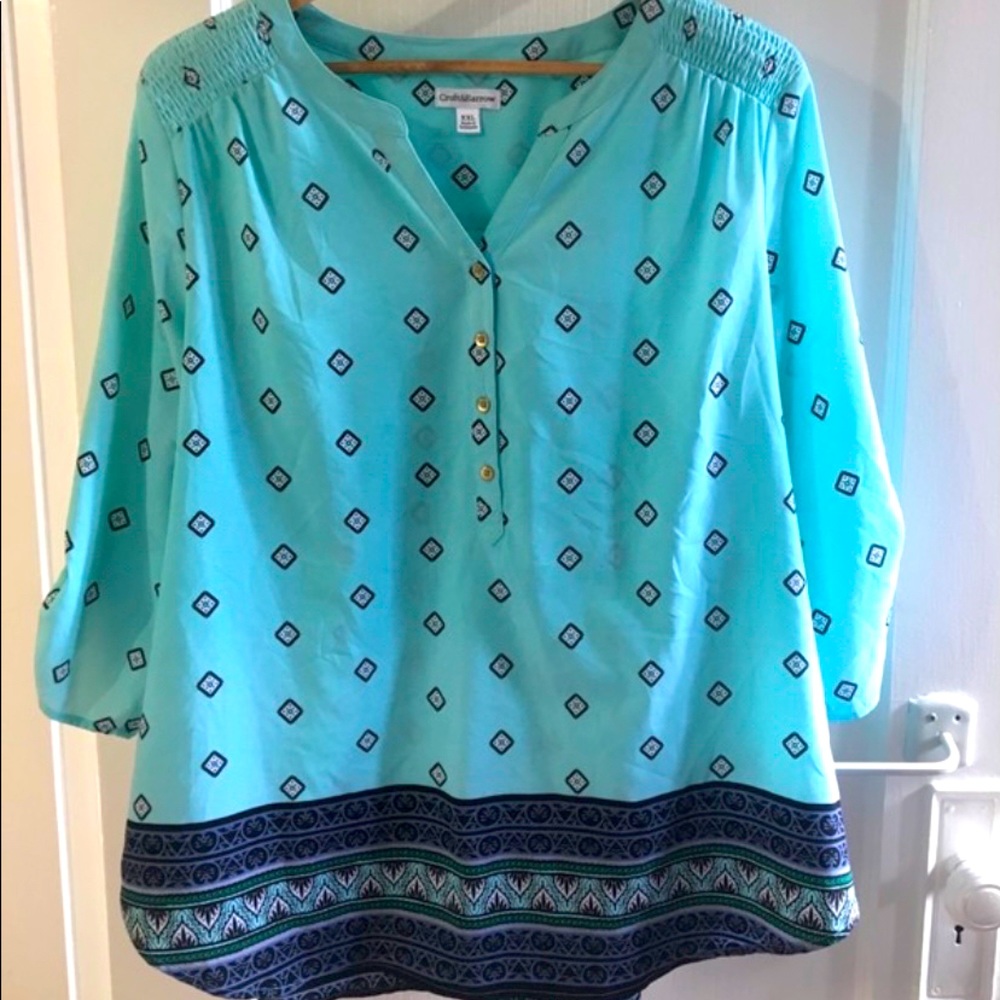 Blue geometric v-neck blouse